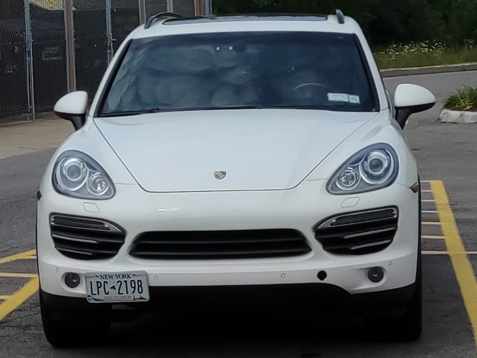 2012 Porsche 958 Cayenne S - Image 3 of 20