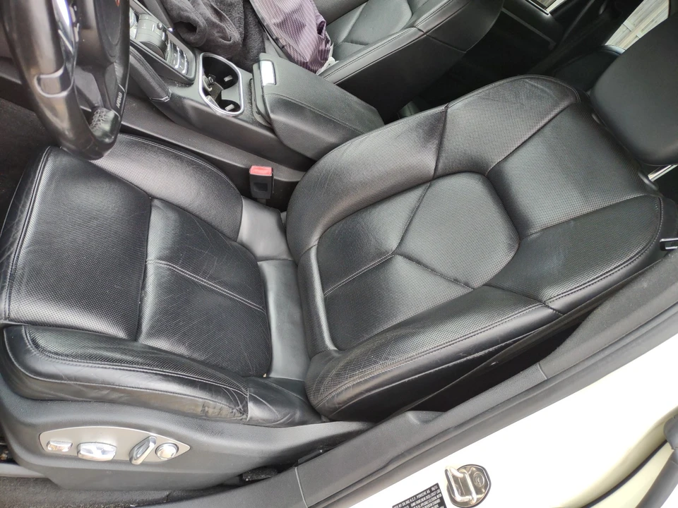 2012 Porsche 958 Cayenne S - Image 14 of 20
