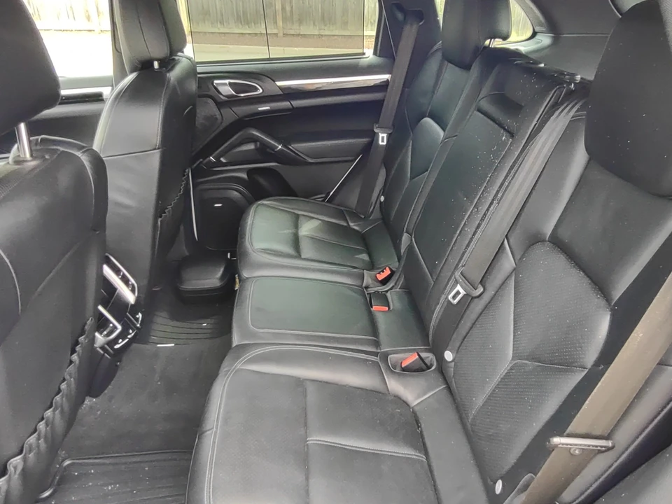 2012 Porsche 958 Cayenne S - Image 15 of 20