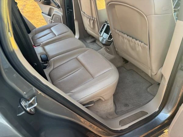 2012 Porsche 958 Cayenne S - Image 11 of 19