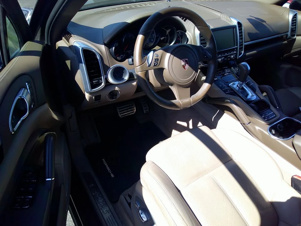 2012 Porsche 958 Cayenne S - Image 14 of 20