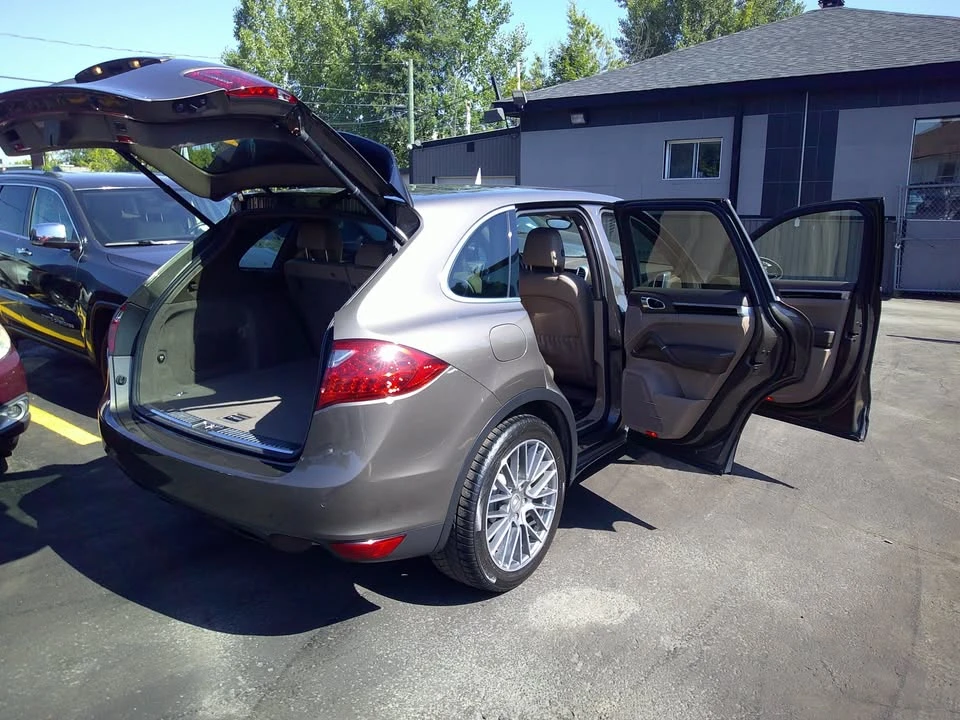 2012 Porsche 958 Cayenne S - Image 13 of 20