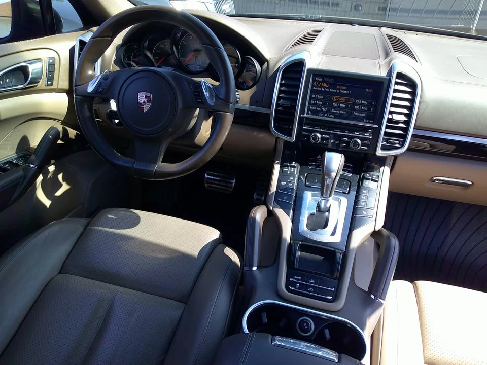 2012 Porsche 958 Cayenne S - Image 12 of 20