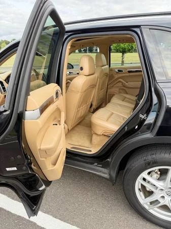 2012 Porsche 958 Cayenne S - Image 9 of 11