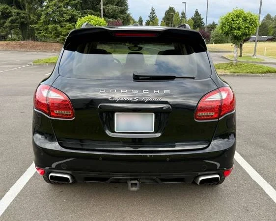 2012 Porsche 958 Cayenne S - Image 2 of 11