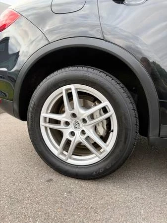 2012 Porsche 958 Cayenne S - Image 5 of 11