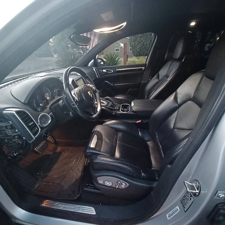 2012 Porsche 958 Cayenne S - Image 6 of 15
