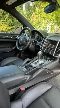 2012 Porsche 958 Cayenne S - Image 18 of 21