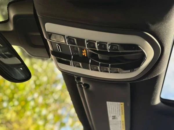 2012 Porsche 958 Cayenne S - Image 8 of 21