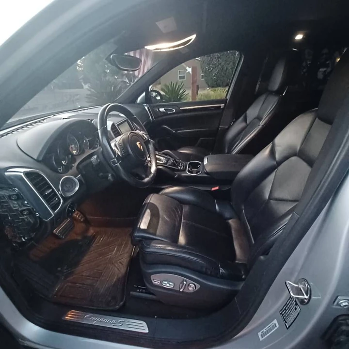 2012 Porsche Cayenne - Image 4 of 18