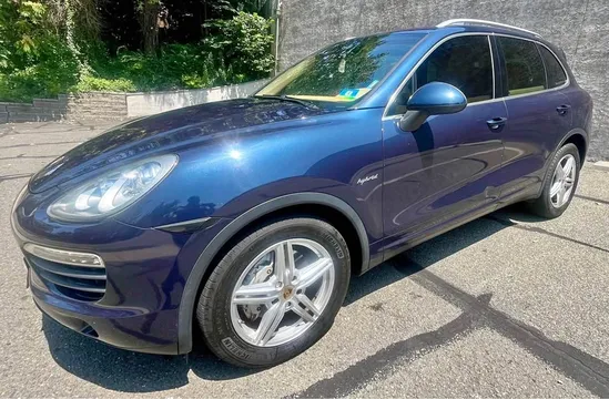 2012 Porsche Cayenne S Hybrid Sport Utility 4D