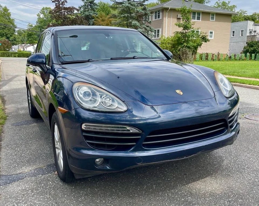 2012 Porsche 958 Cayenne S - Image 2 of 20
