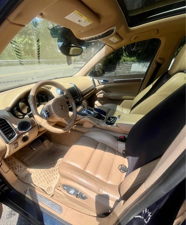 2012 Porsche 958 Cayenne S - Image 8 of 17