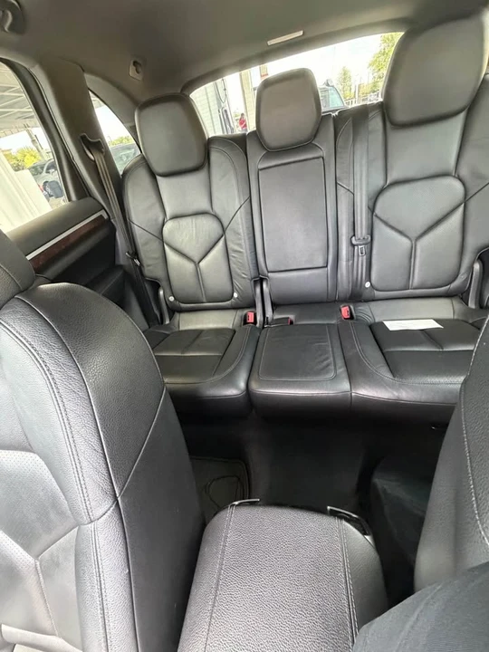 2012 Porsche 958 Cayenne S - Image 2 of 11