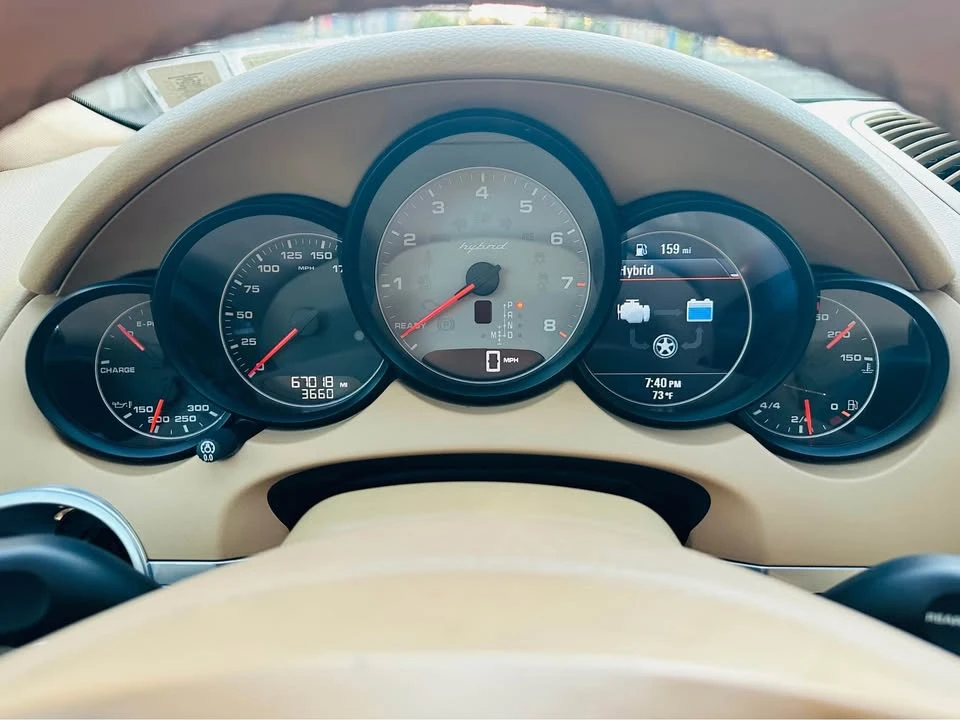 2012 Porsche 958 Cayenne S - Image 12 of 20