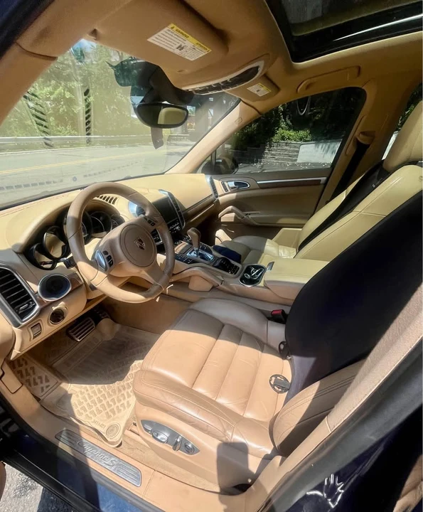 2012 Porsche 958 Cayenne S - Image 9 of 18