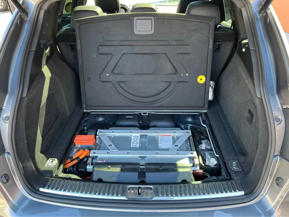 2012 Porsche 958 Cayenne S - Image 19 of 20