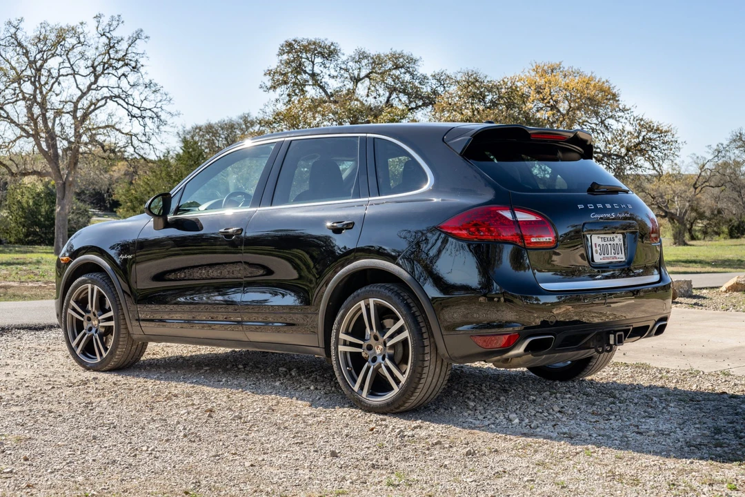 2012 Porsche 958 Cayenne S - Image 3 of 31