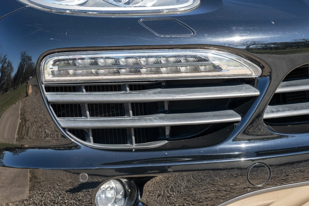 2012 Porsche 958 Cayenne S - Image 16 of 31
