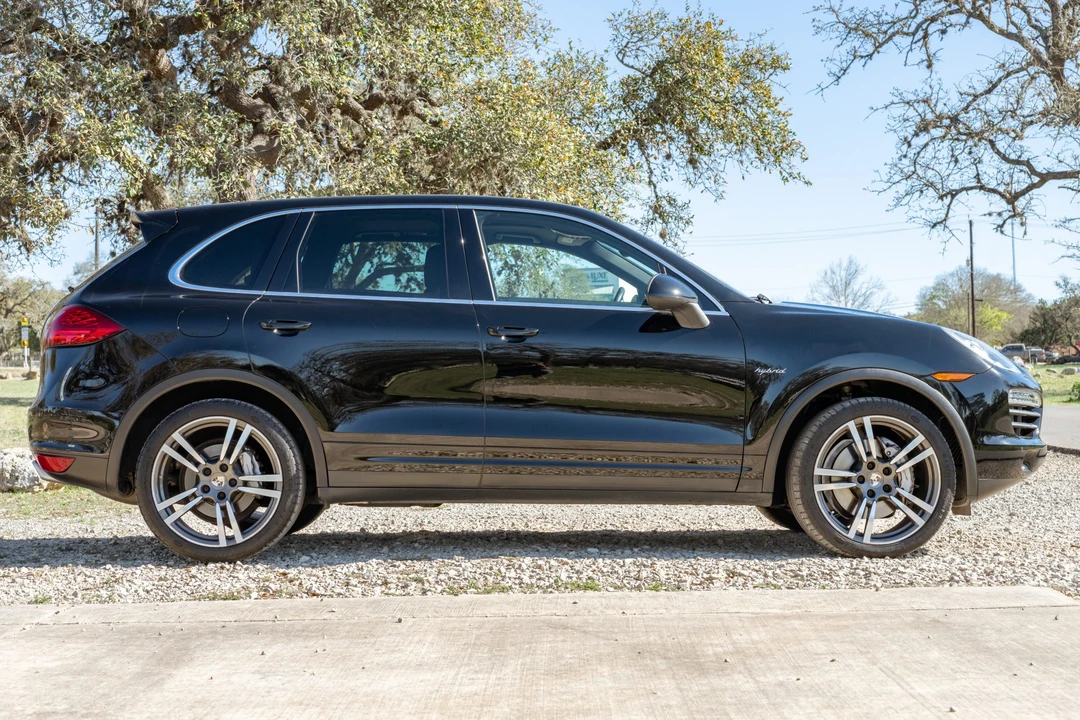 2012 Porsche 958 Cayenne S - Image 6 of 31
