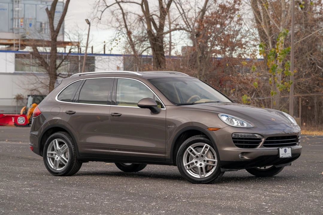 2012 Porsche 958 Cayenne S - Image 18 of 31