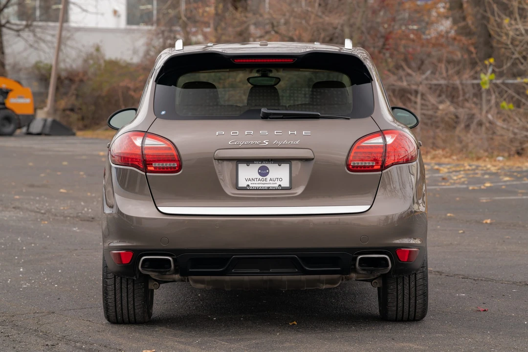 2012 Porsche 958 Cayenne S - Image 10 of 31