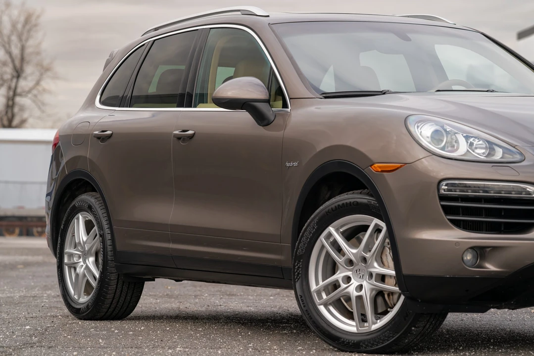 2012 Porsche 958 Cayenne S - Image 28 of 31