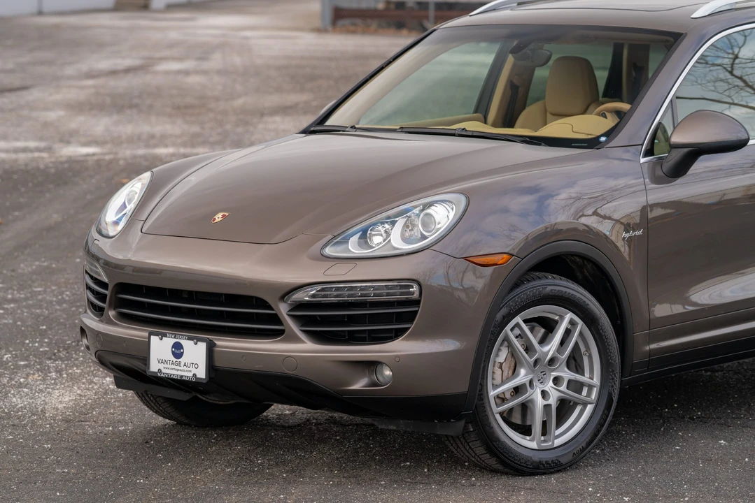 2012 Porsche 958 Cayenne S - Image 24 of 31