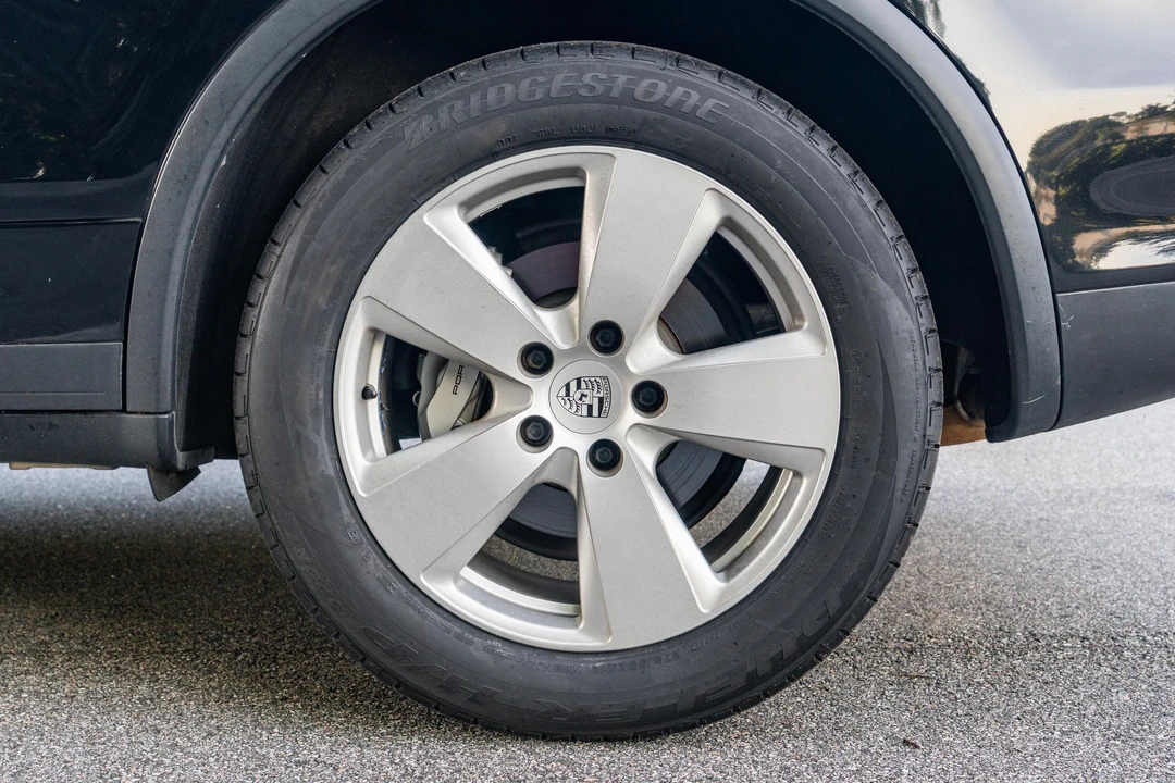 2012 Porsche 958 Cayenne - Image 25 of 31