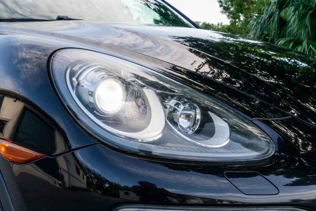 2012 Porsche 958 Cayenne - Image 10 of 31