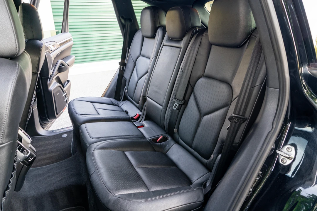 2012 Porsche 958 Cayenne - Image 28 of 31