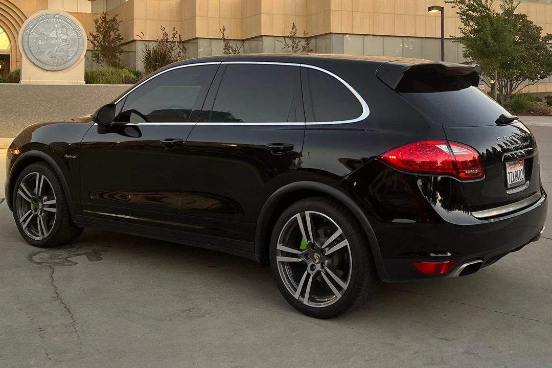 2012 Porsche 958 Cayenne S - Image 4 of 31