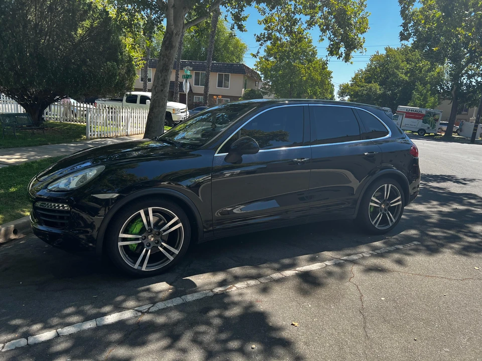 2012 Porsche 958 Cayenne S - Image 24 of 31
