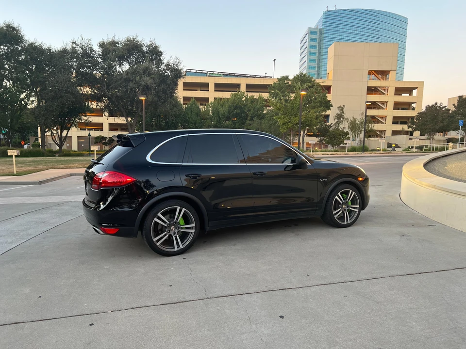 2012 Porsche 958 Cayenne S - Image 15 of 31