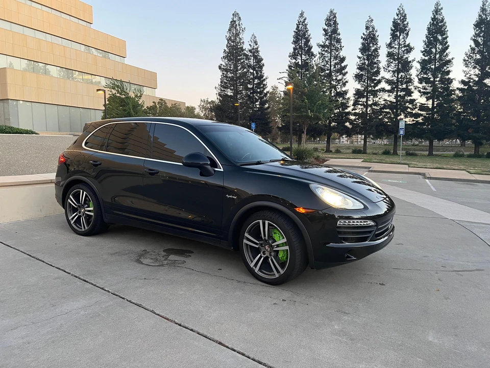 2012 Porsche 958 Cayenne S - Image 16 of 31