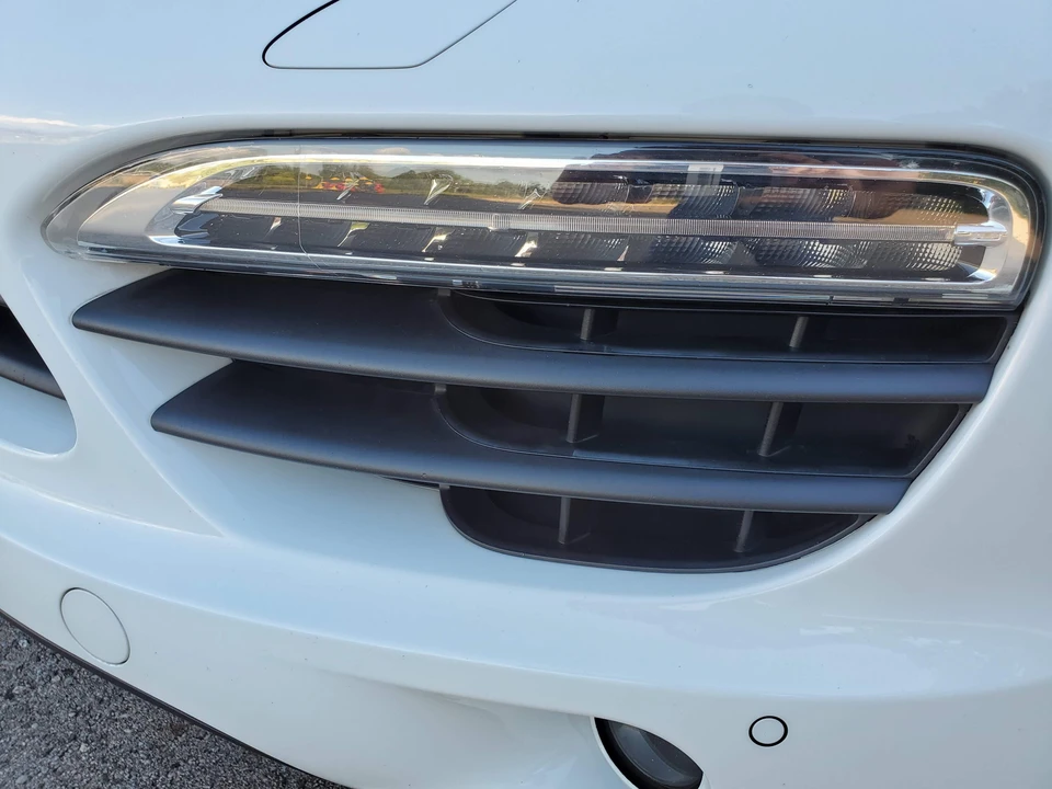 2012 Porsche 958 Cayenne S - Image 6 of 21