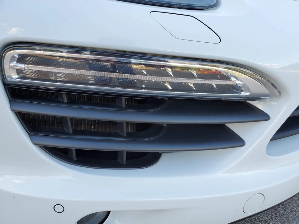 2012 Porsche 958 Cayenne S - Image 8 of 21