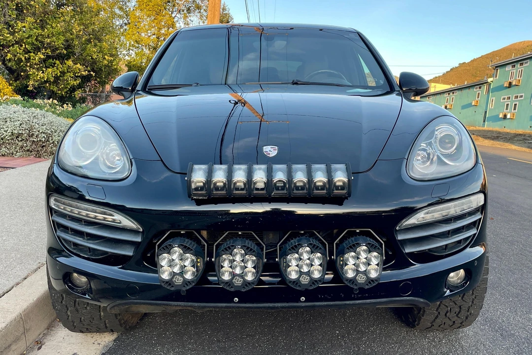 2012 Porsche 958 Cayenne S - Image 2 of 31