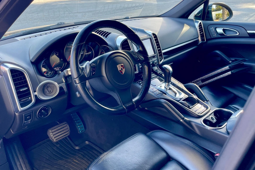 2012 Porsche 958 Cayenne S - Image 25 of 31