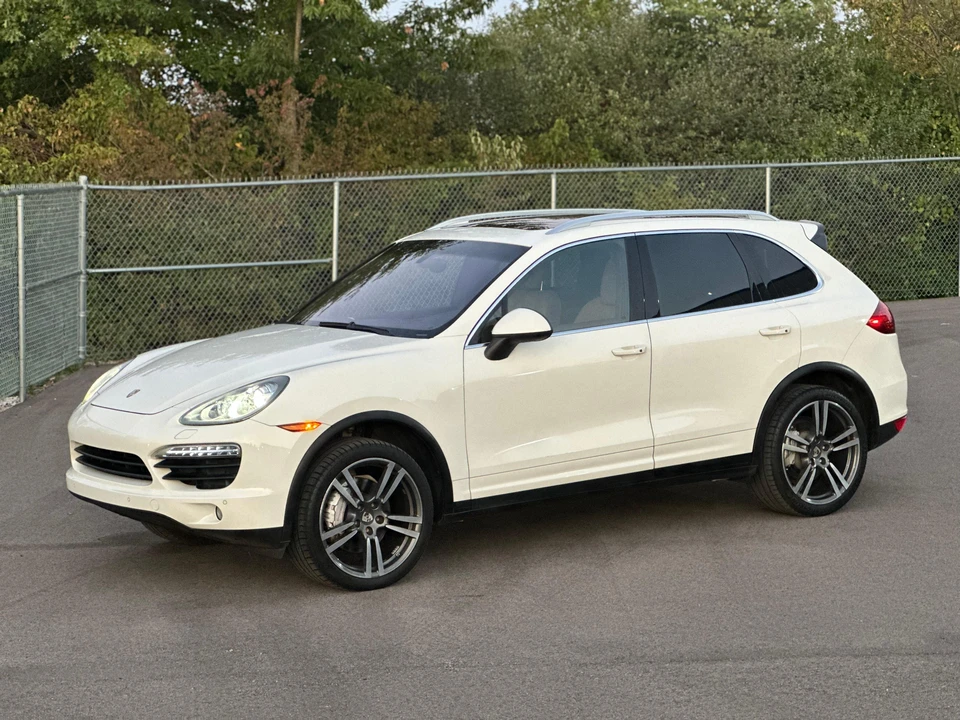 2012 Porsche 958 Cayenne S - Image 12 of 31
