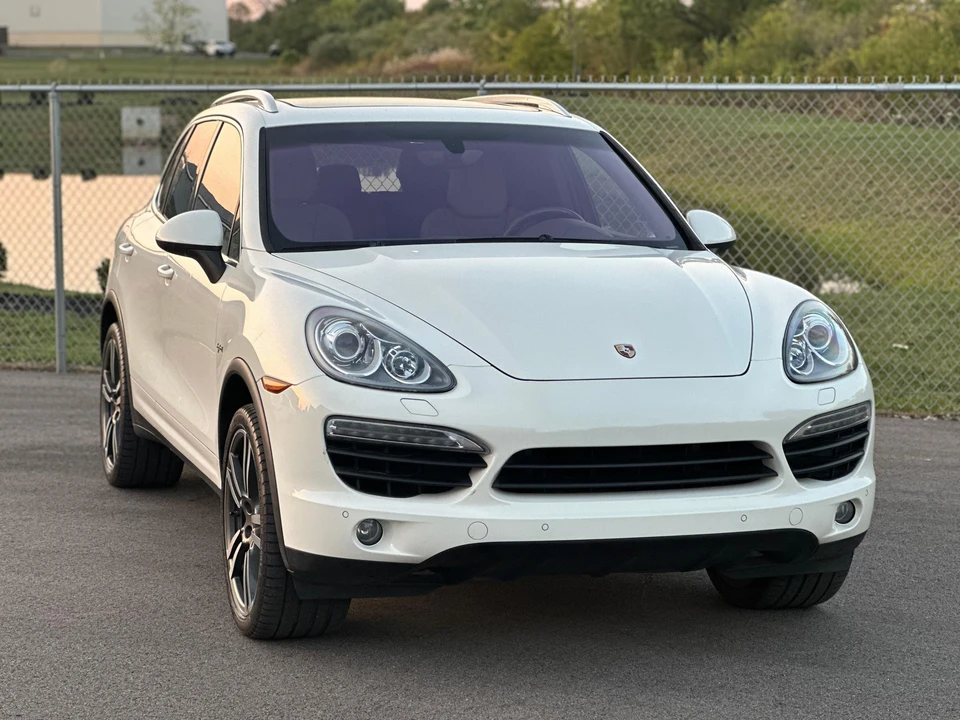 2012 Porsche 958 Cayenne S - Image 30 of 31
