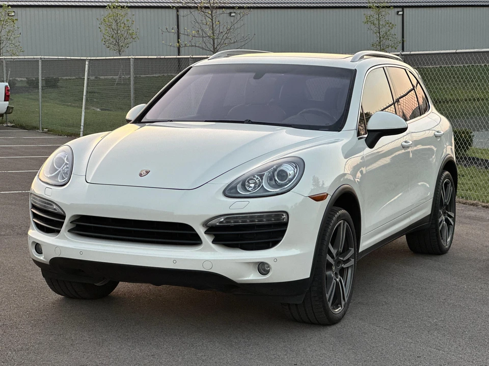 2012 Porsche 958 Cayenne S - Image 9 of 31