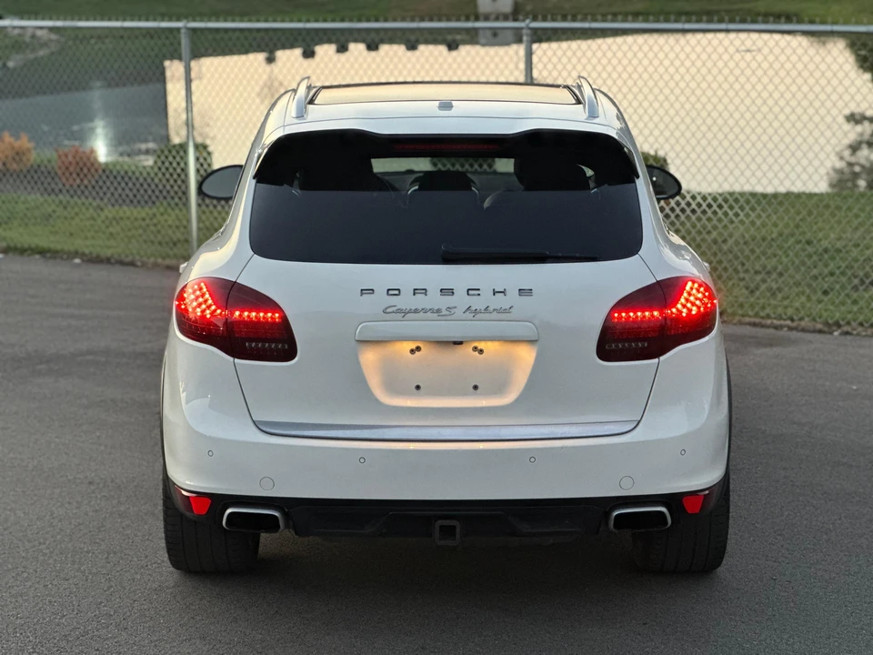 2012 Porsche 958 Cayenne S - Image 19 of 31