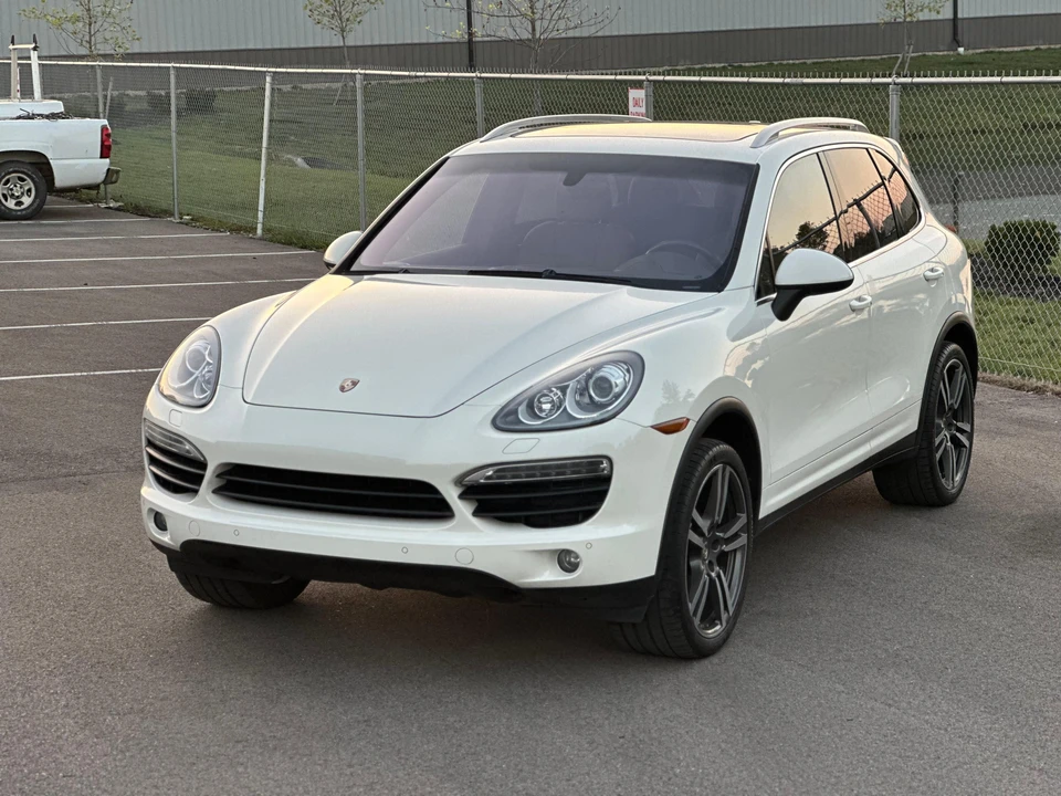 2012 Porsche 958 Cayenne S - Image 10 of 31