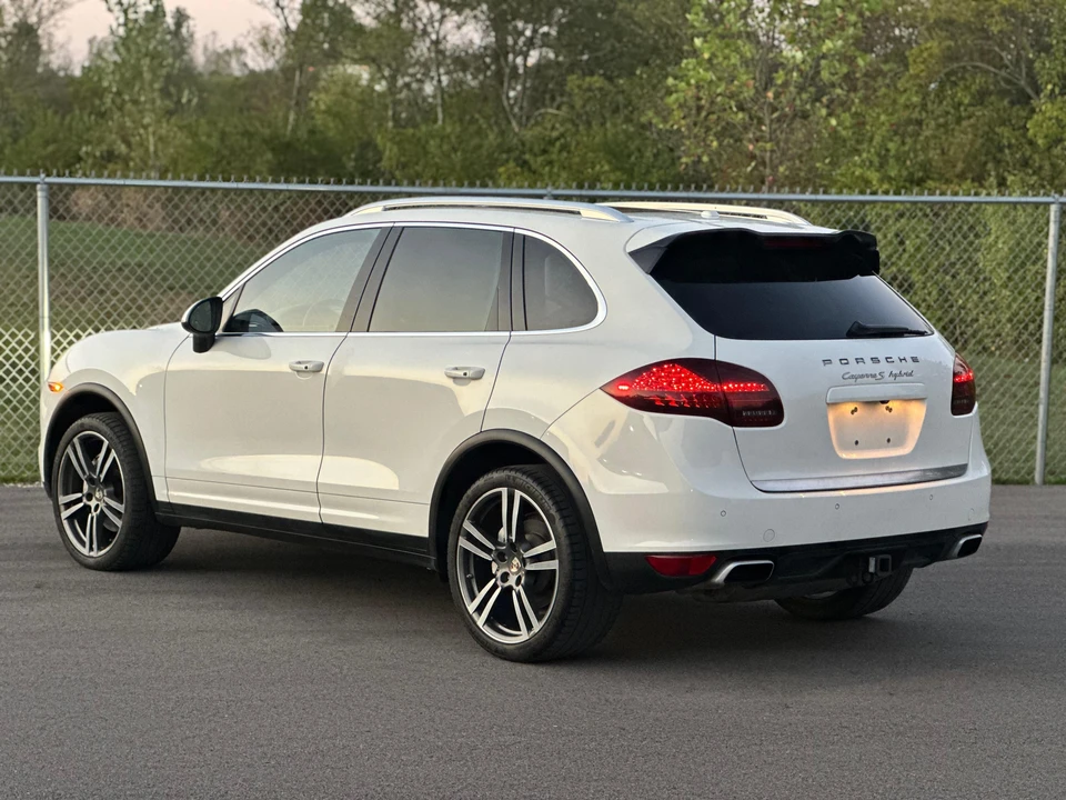 2012 Porsche 958 Cayenne S - Image 15 of 31