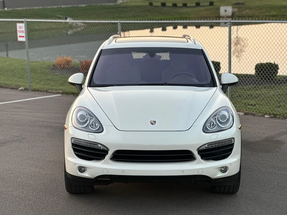 2012 Porsche 958 Cayenne S - Image 6 of 31