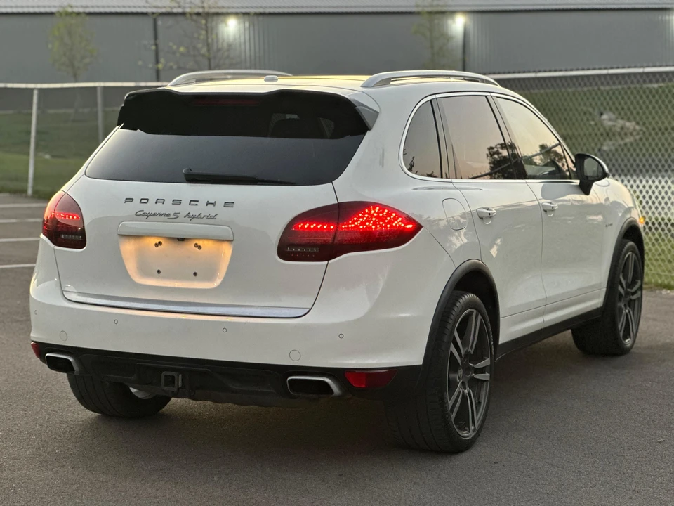 2012 Porsche 958 Cayenne S - Image 21 of 31