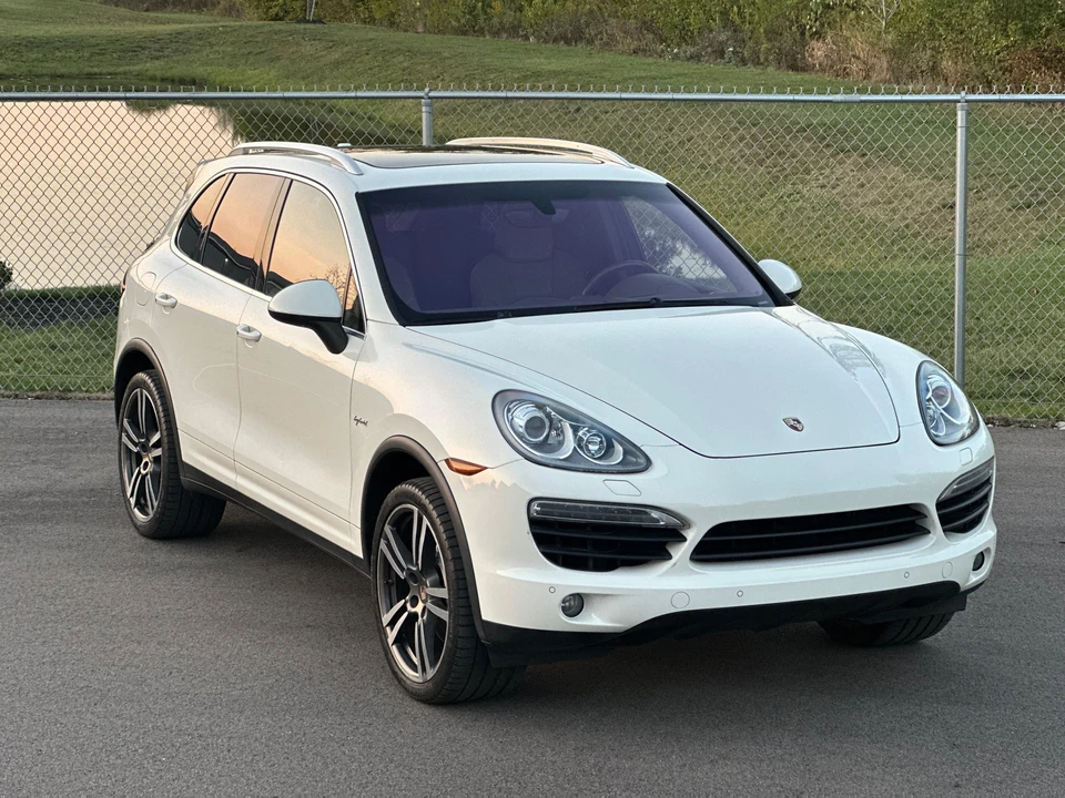 2012 Porsche 958 Cayenne S - Image 29 of 31