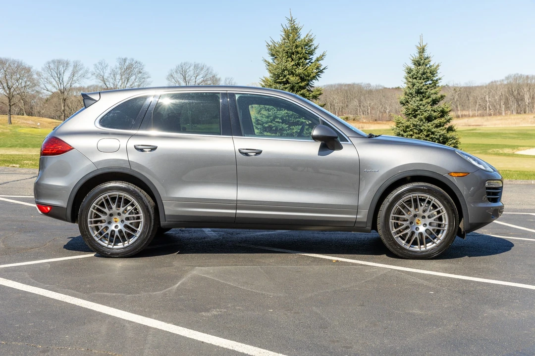 2012 Porsche 958 Cayenne S - Image 4 of 31