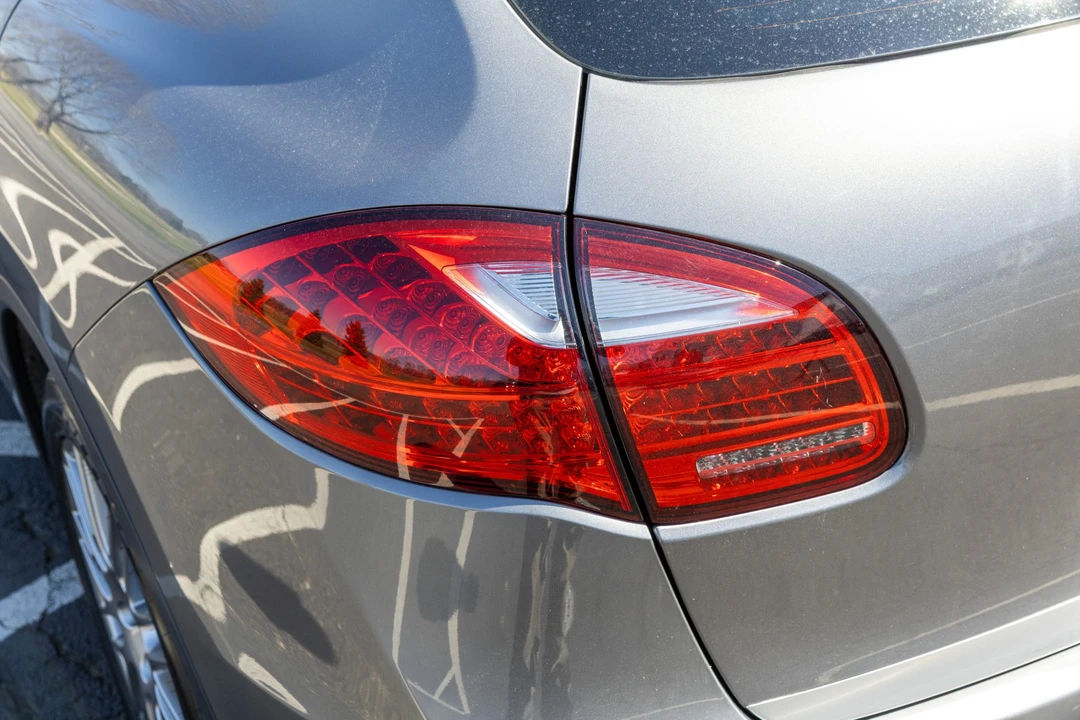 2012 Porsche 958 Cayenne S - Image 19 of 31
